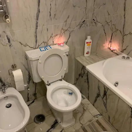 Quarto Com Banheiro Privativo * Lisboa