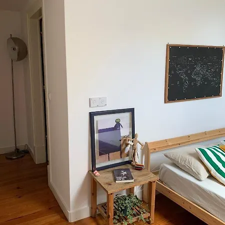 בית אירוח Quarto Com Banheiro Privativo ליסבון